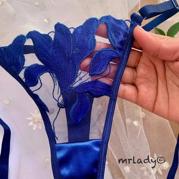 CLASSY NET PETAL BRA SET